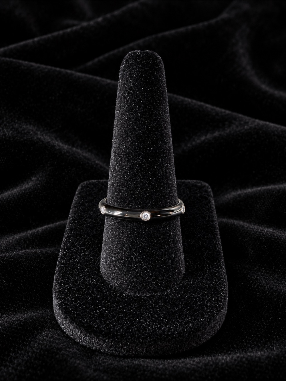 Classic Black Enamel and Silver Band Ring with Accent Rhinestones Size 7